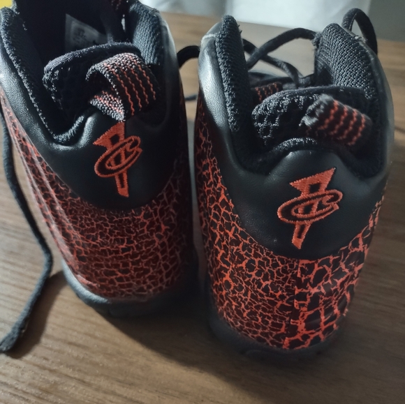 Unisex Nike size 12c - Picture 2 of 4